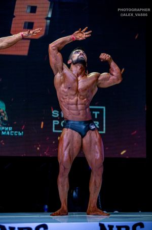 CLASSIC PHYSIQUE НОВИЧКИ